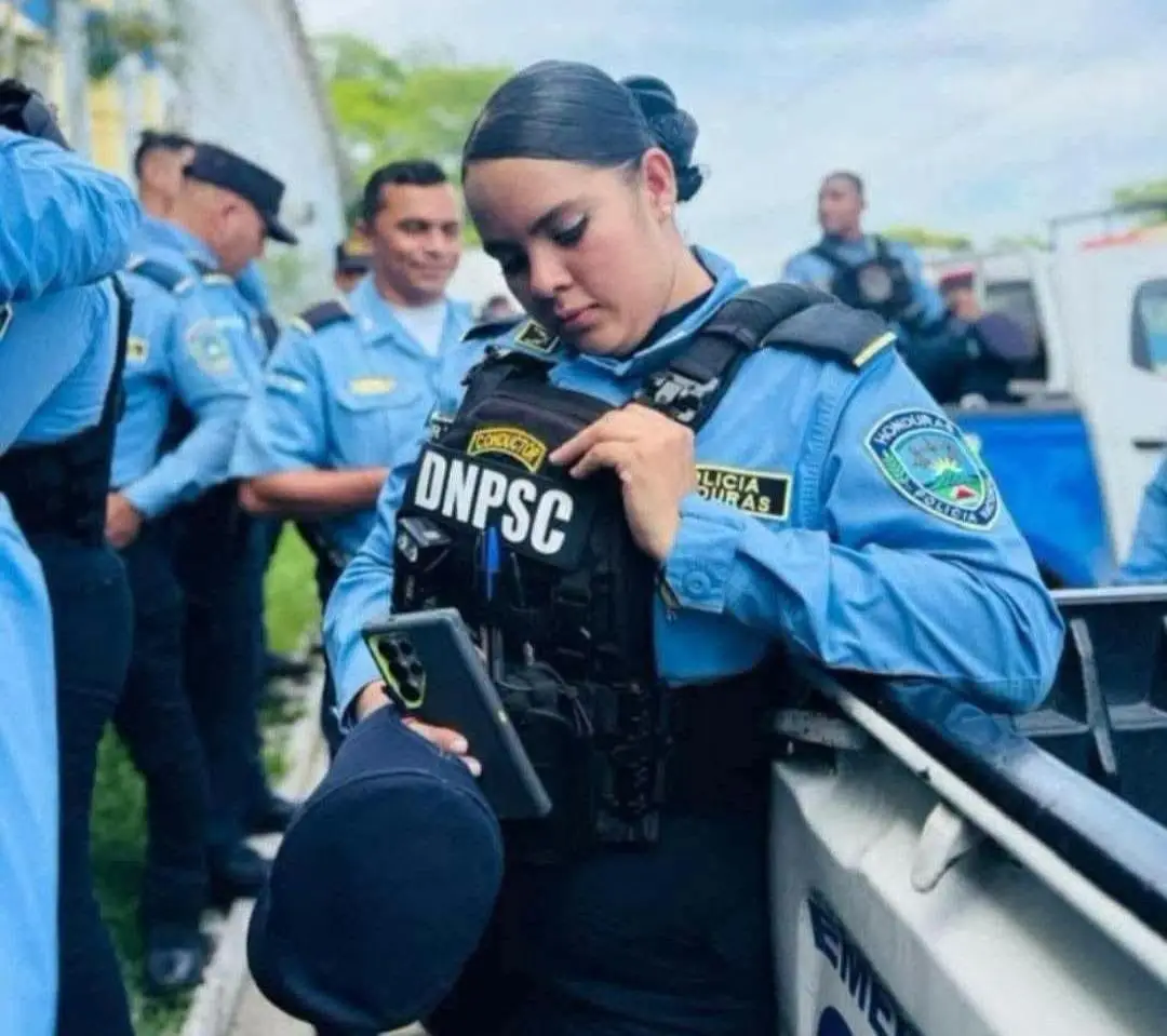Esmelin Yolibeth Herrera, una de las policías víctimas del accidente en El Rodeo