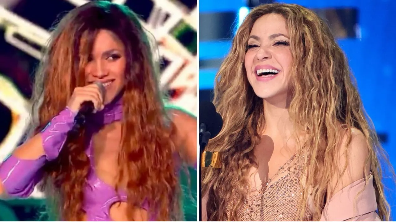 Andrea con su cabello color rojo suelto con un micrófono en la mano y Shakira con su cabello color amarillo