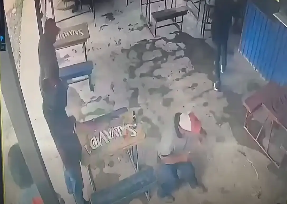 Momento del crimen de hombre en cantina de Juticalpa