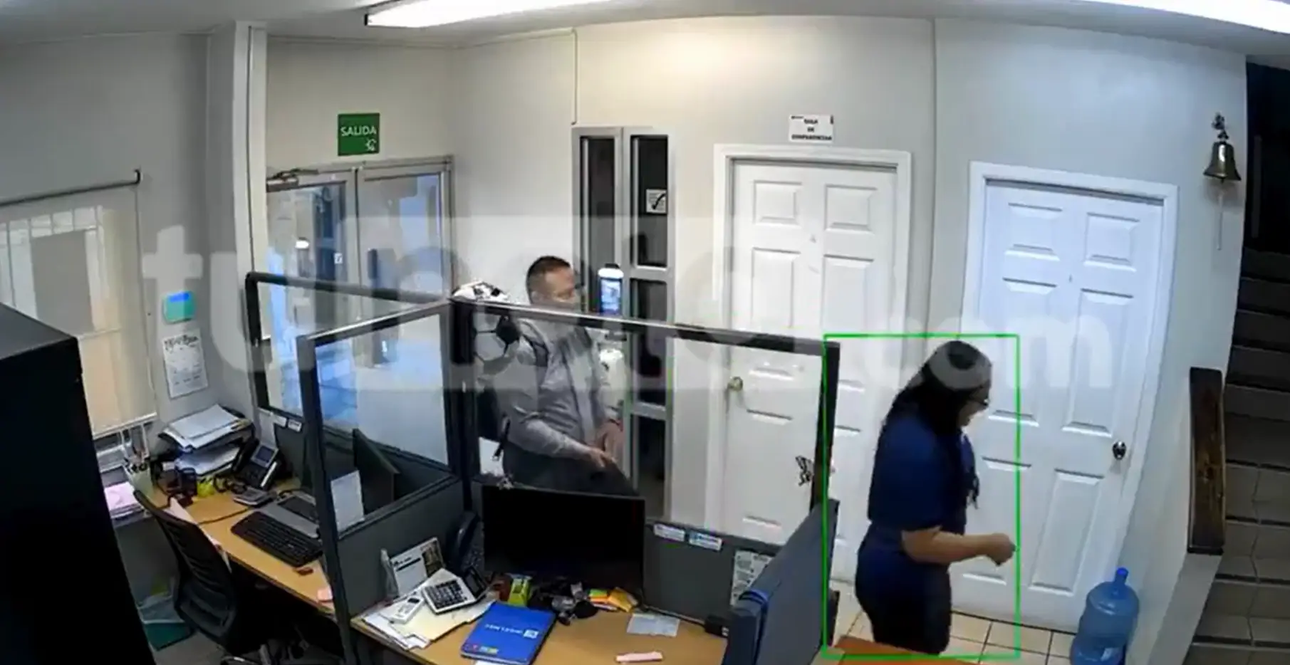 Fotos del video de los momentos previos al deslave que soterró bodegas del anillo periférico