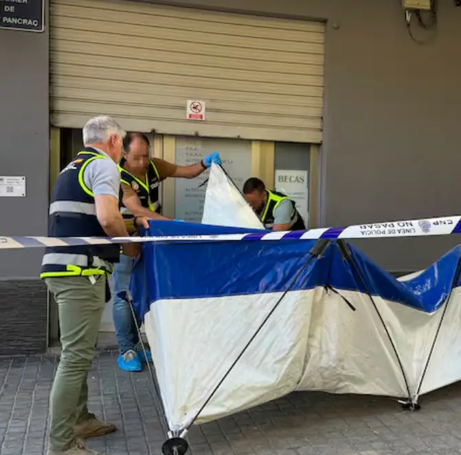 Hombre mata al terapeuta de su hijo en España