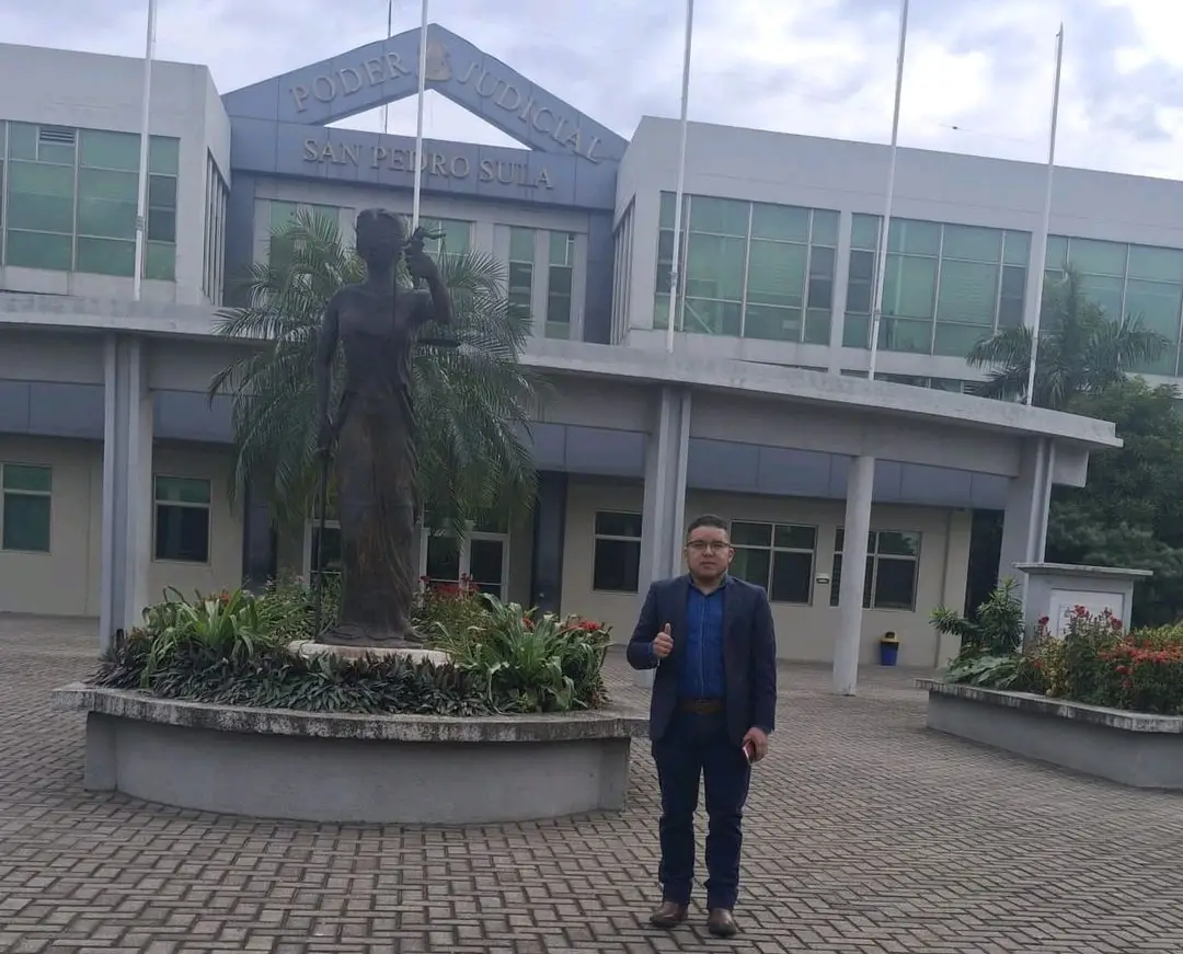 foto del abogado penalista y especialista en derecho privado, Luis Miguel Gómez, víctima de atentado en SPS