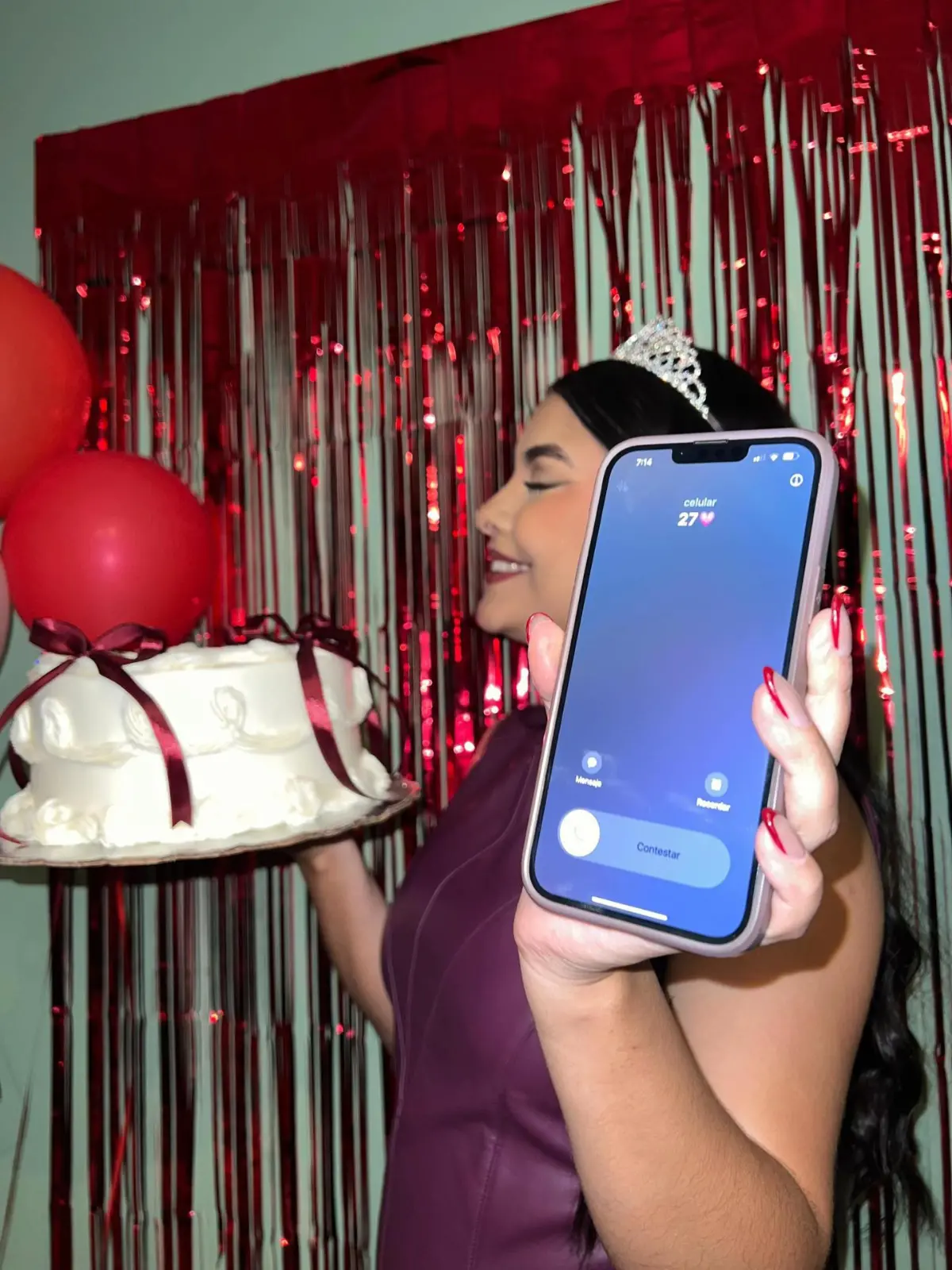 Joven en cumpleaños