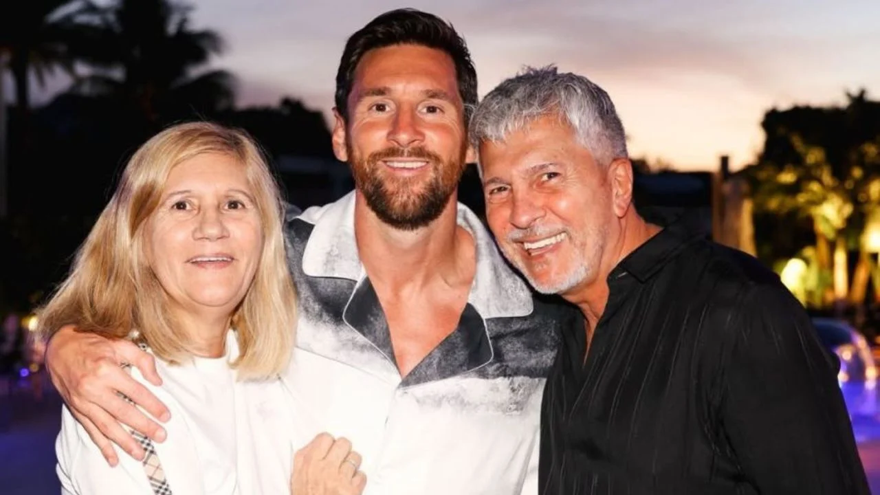 Celia Cuccittini, Lionel Messi y Jorge Messi.