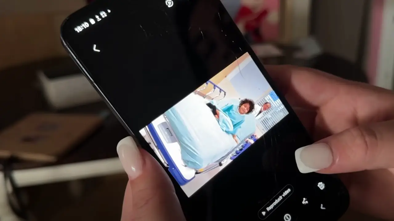 Videollamada de madre hondureña con su hija con cáncer 