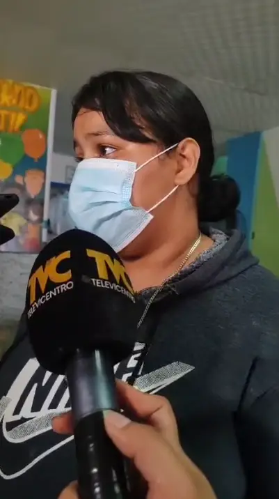 Madre de niño que perdería su brazo