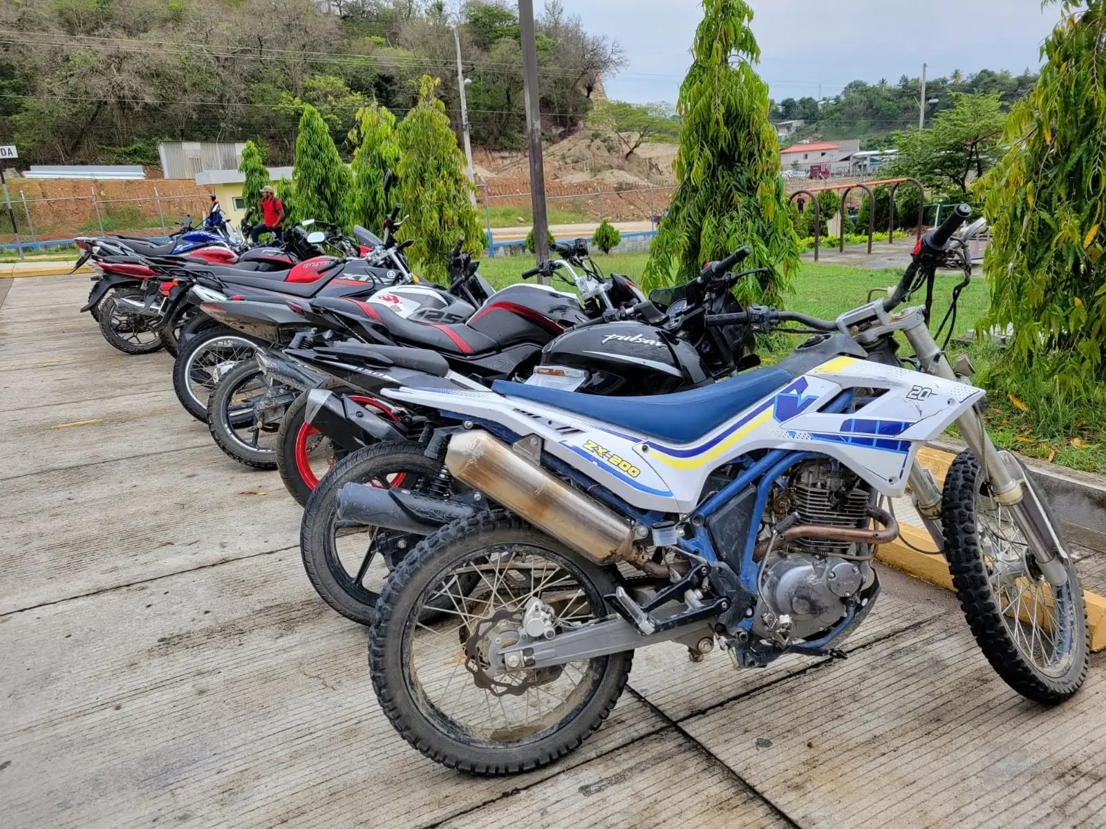 Motos con escape modificado