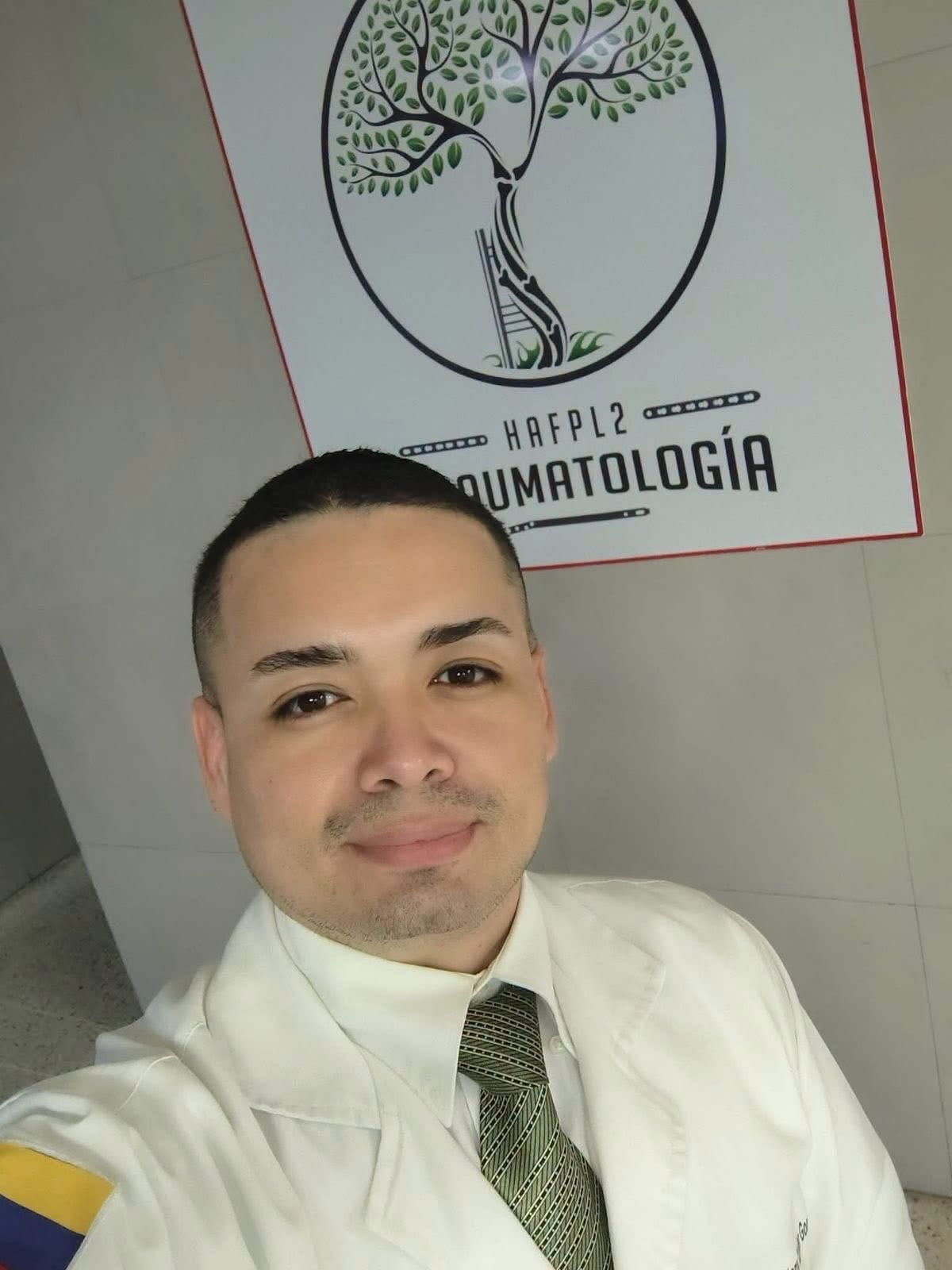 médico hondureño Anthony Xavier González Ortega voluntario tras terremotos en Venezuela