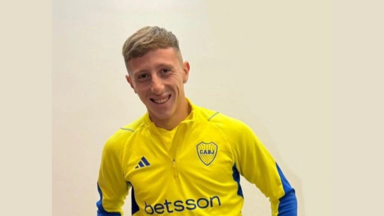 Juan Barinaga con indumentaria de Boca Juniors.