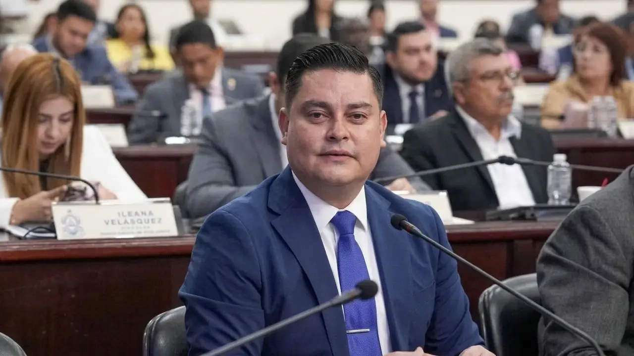 Imagen Principal de Nota: Diputado denuncia posible boicot desde instituciones públicas hacia el Gobierno