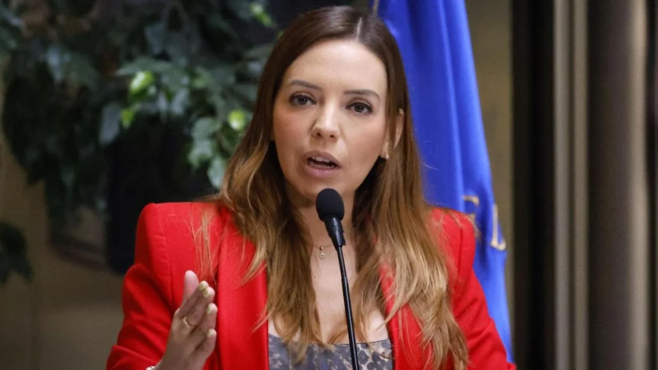 Camila Flores foto filtrada en X y Telegram: video viral de la senadora Imagen de Camila Flores foto filtrada en X y Telegram: video viral de la senadora