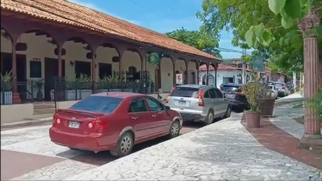 'Mi marido me engaña': mujer hallada tirada en calle de Choluteca Imagen de 'Mi marido me engaña': mujer hallada tirada en calle de Choluteca