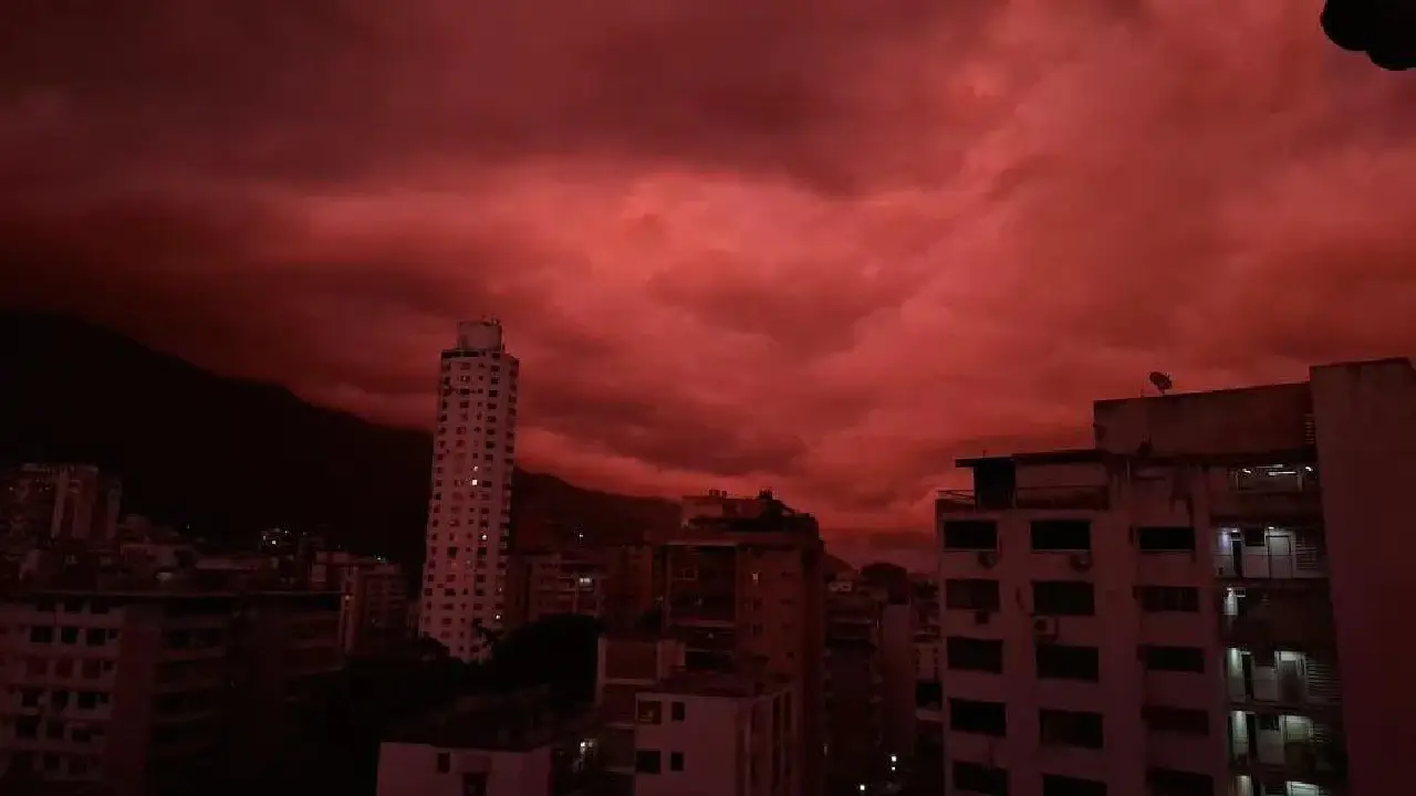¿Por qué el cielo se tiñó de rojo en Venezuela tras terremotos? Esto dicen expertos Imagen de ¿Por qué el cielo se tiñó de rojo en Venezuela tras terremotos? Esto dicen expertos