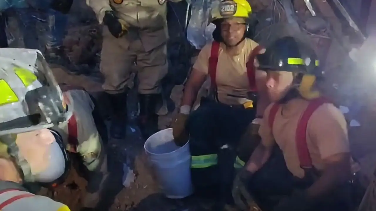 Confirman primer fallecido tras derrumbe en el Anillo Periférico de Tegucigalpa Imagen de Confirman primer fallecido tras derrumbe en el Anillo Periférico de Tegucigalpa
