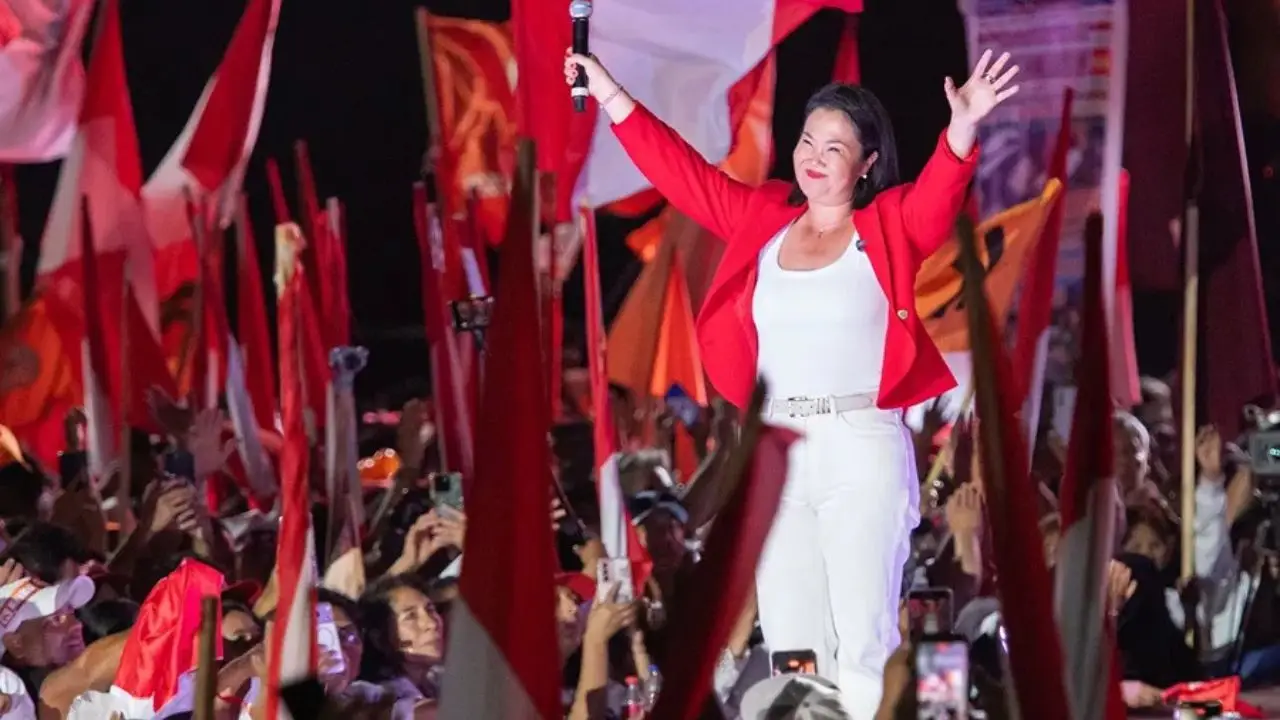 Imagen de Después de cuatro intentos, Keiko Fujimori alcanza la Presidencia de Perú