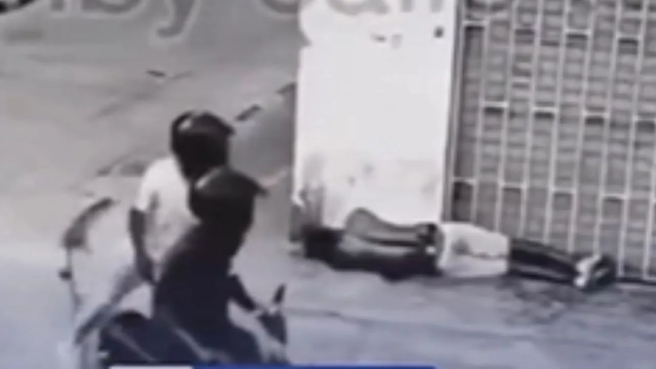 Video: Hombre finge ser indigente para escapar de quienes lo buscaban Imagen de Video: Hombre finge ser indigente para escapar de quienes lo buscaban