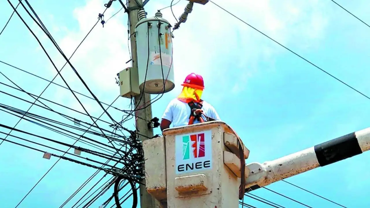 Imagen de La ENEE ha colocado más de 6,000 millones en bonos para pagar deuda a generadores