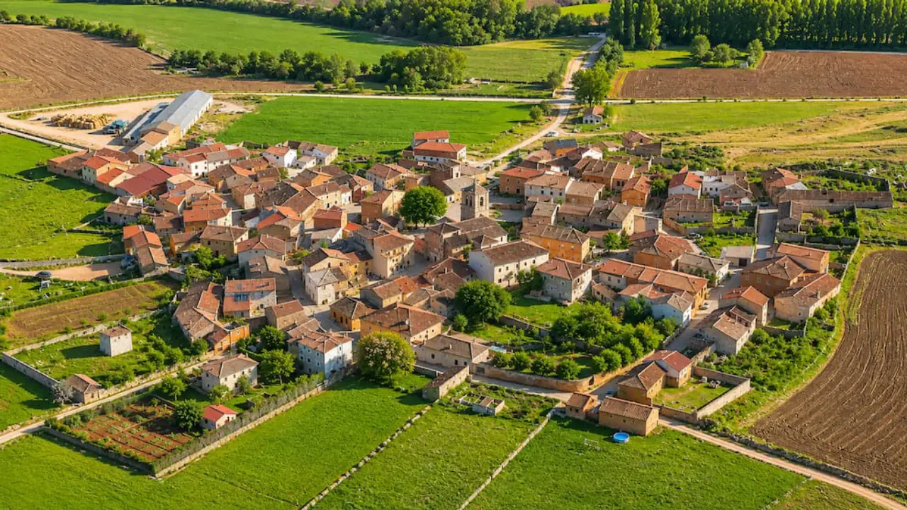 Imagen de Pueblo de España ofrece casa gratis y trabajo fijo a familias: así puedes aplicar