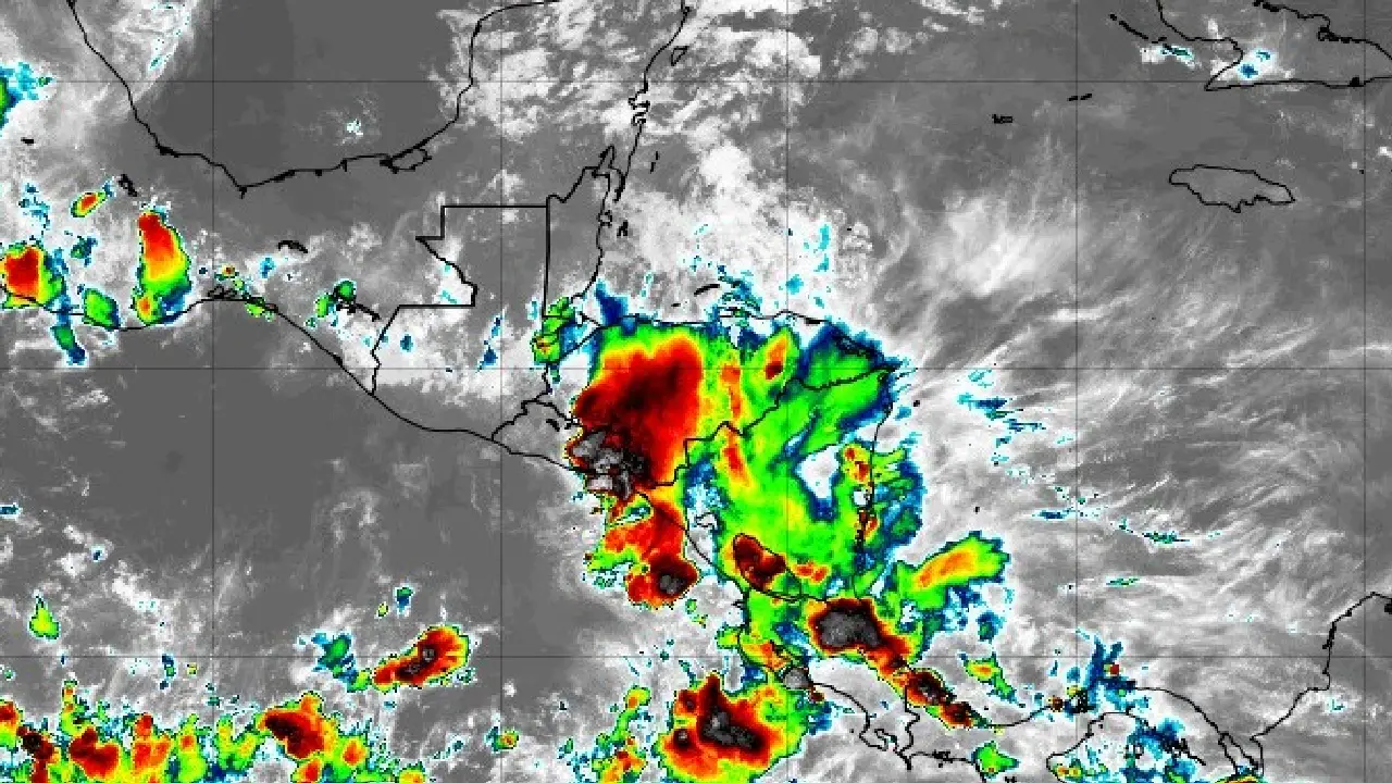Lluvias y chubascos este lunes por remanentes de onda tropical en Honduras Imagen de Lluvias y chubascos este lunes por remanentes de onda tropical en Honduras