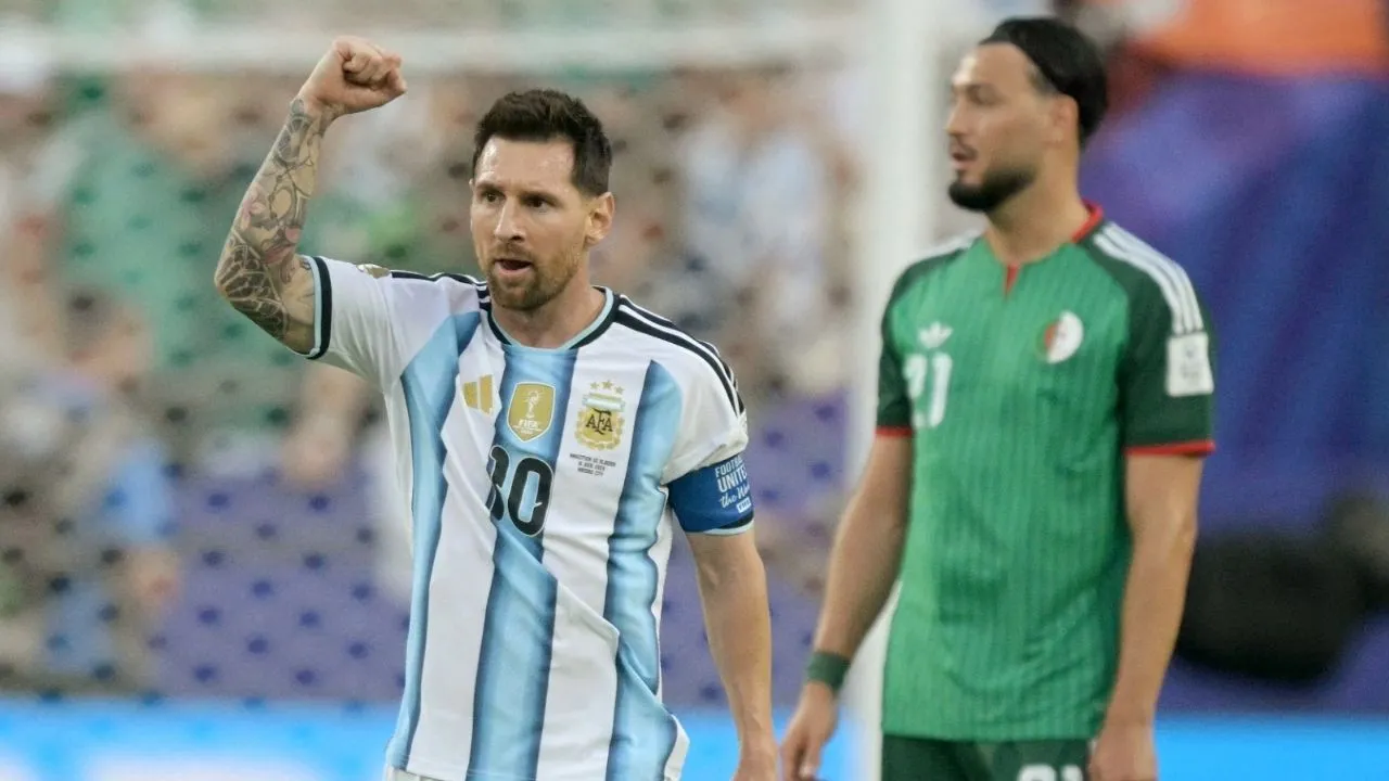 Messi marca triplete e iguala récord de goles en historia de los Mundiales Imagen de Messi marca triplete e iguala récord de goles en historia de los Mundiales