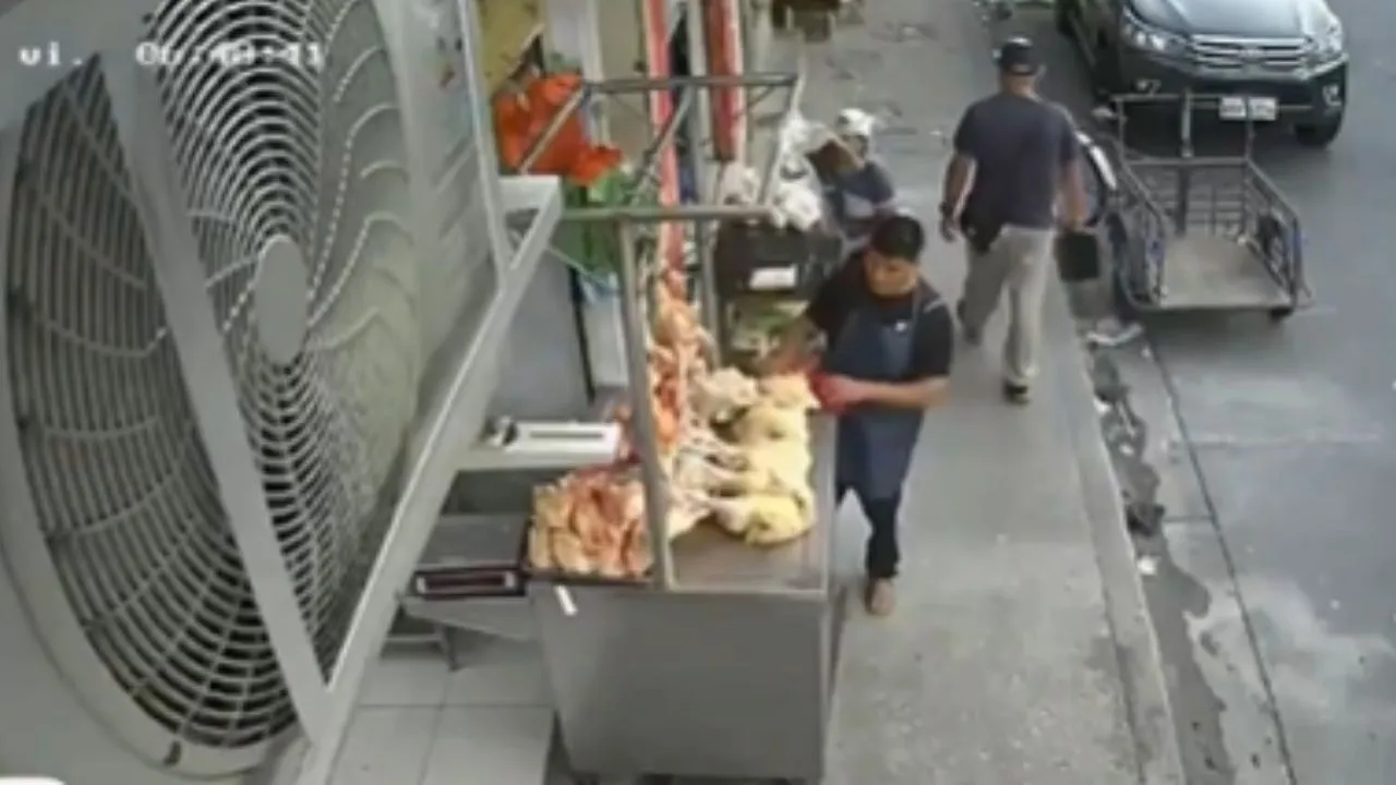 Captan a motociclista disparando contra hombre mientras atendía su negocio Imagen de Captan a motociclista disparando contra hombre mientras atendía su negocio