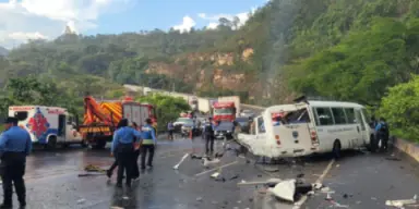 Imagen de Estos son los delitos que enfrenta conductor de grúa tras accidente en El Rodeo
