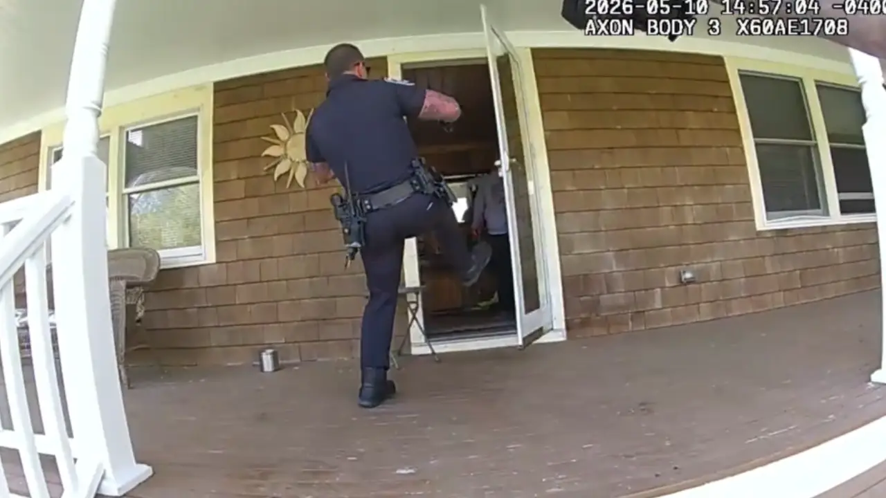 Imagen de Hombre muere tras ser abatido por policías mientras atacaba a su madre