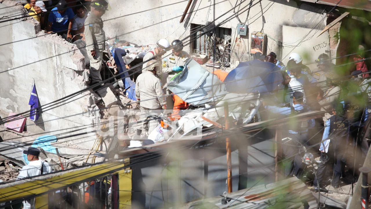 Viviendas reducidas a escombros tras fuerte accidente en la colonia Villa Nueva Imagen de Viviendas reducidas a escombros tras fuerte accidente en la colonia Villa Nueva