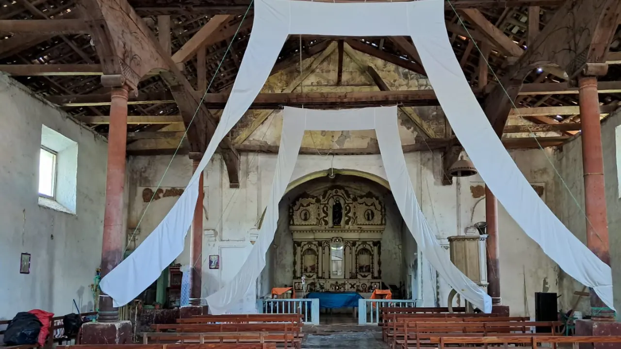Interior de una Iglesia Católica