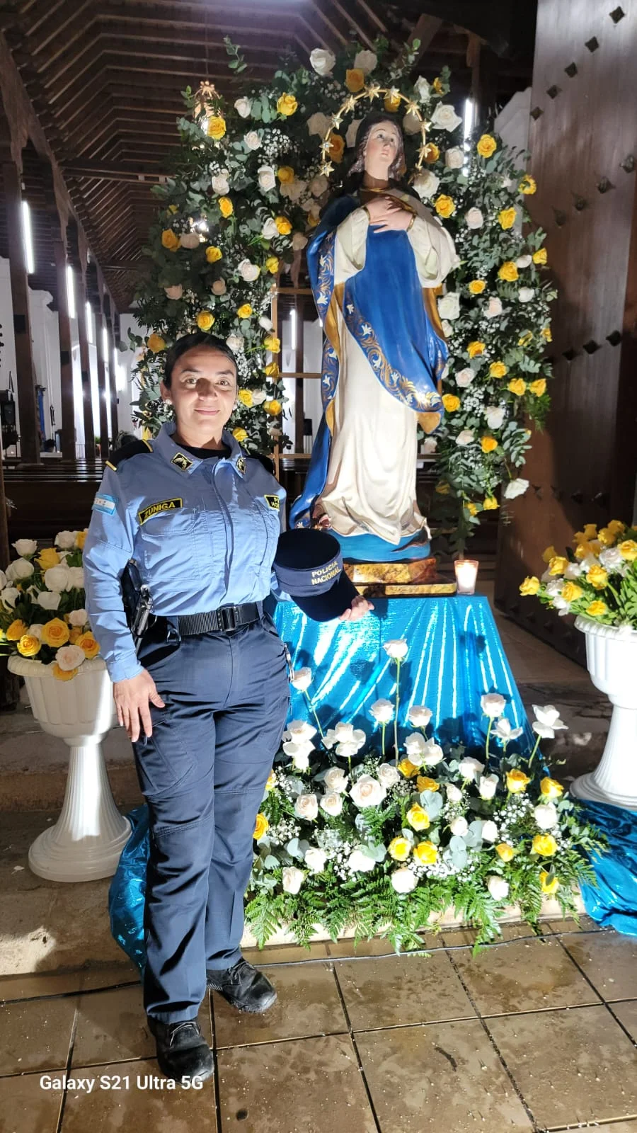 Policía