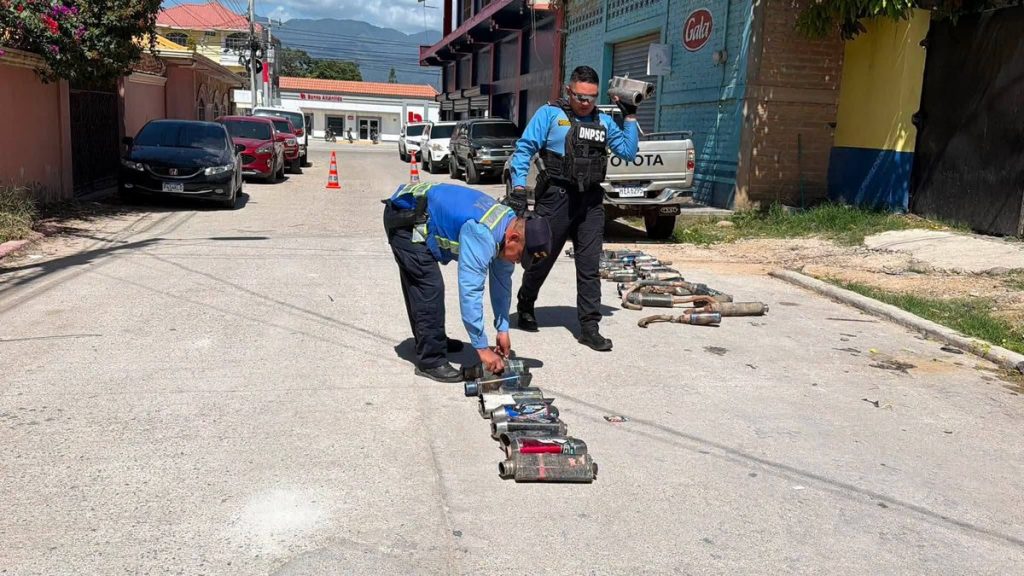 policía escapes personas