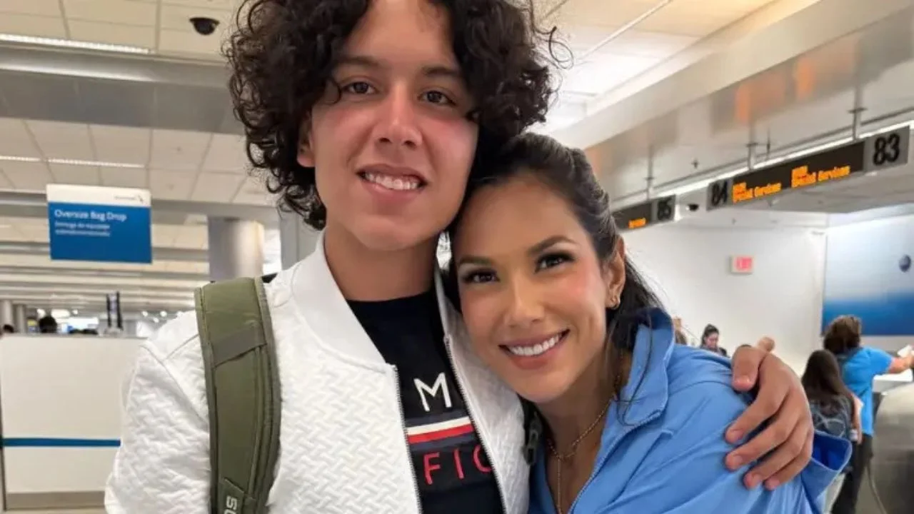 Alejandra Jaramillo y su hijo Sebastián Muñoz.