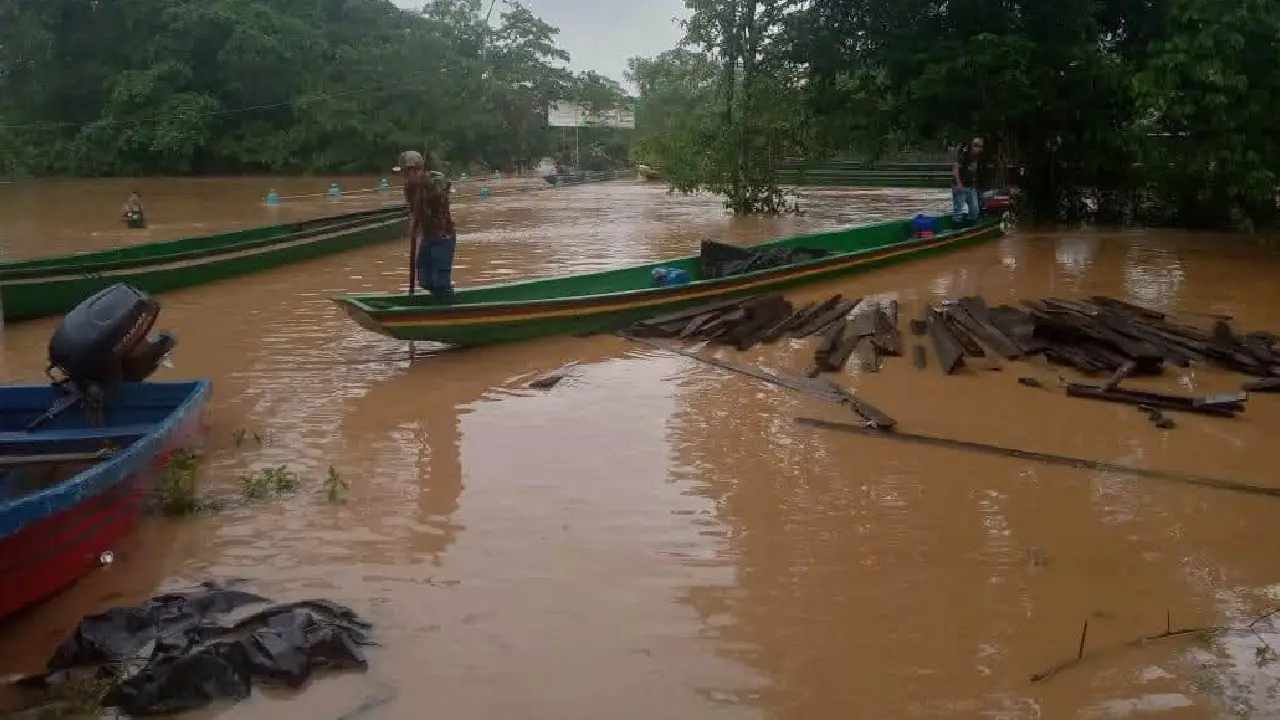 Gracias a Dios bajo el agua