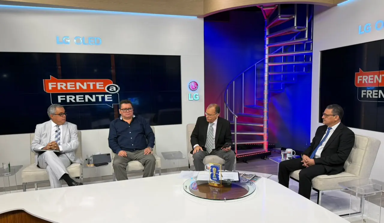 INVITADOS DE FRENTE A FRENTE