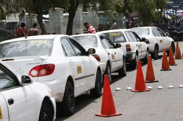 taxis estacionados