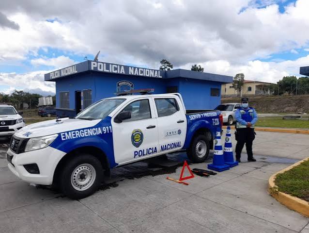 policía patrulla oficial