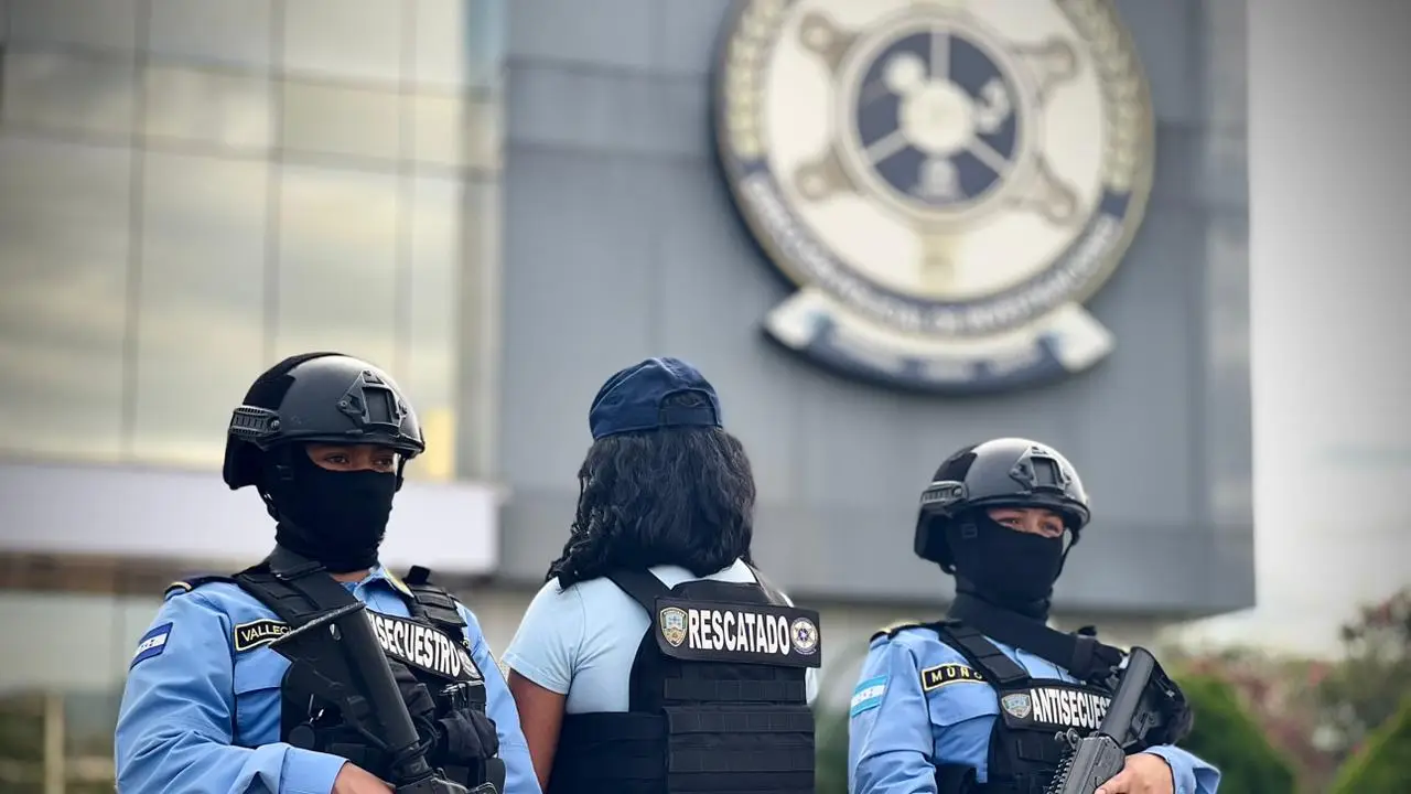 Menor autosecuestrada