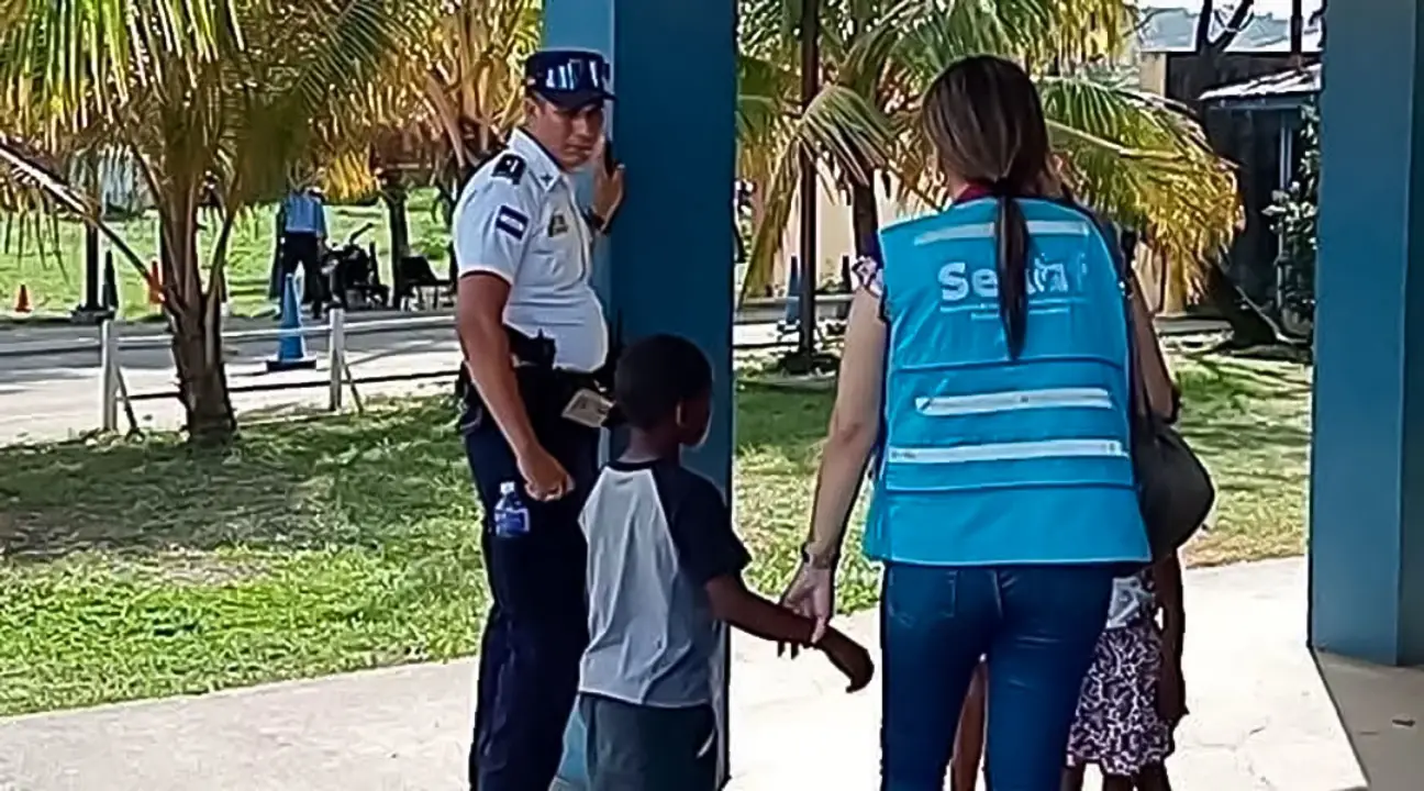 mujer usaba menores pedir limosna