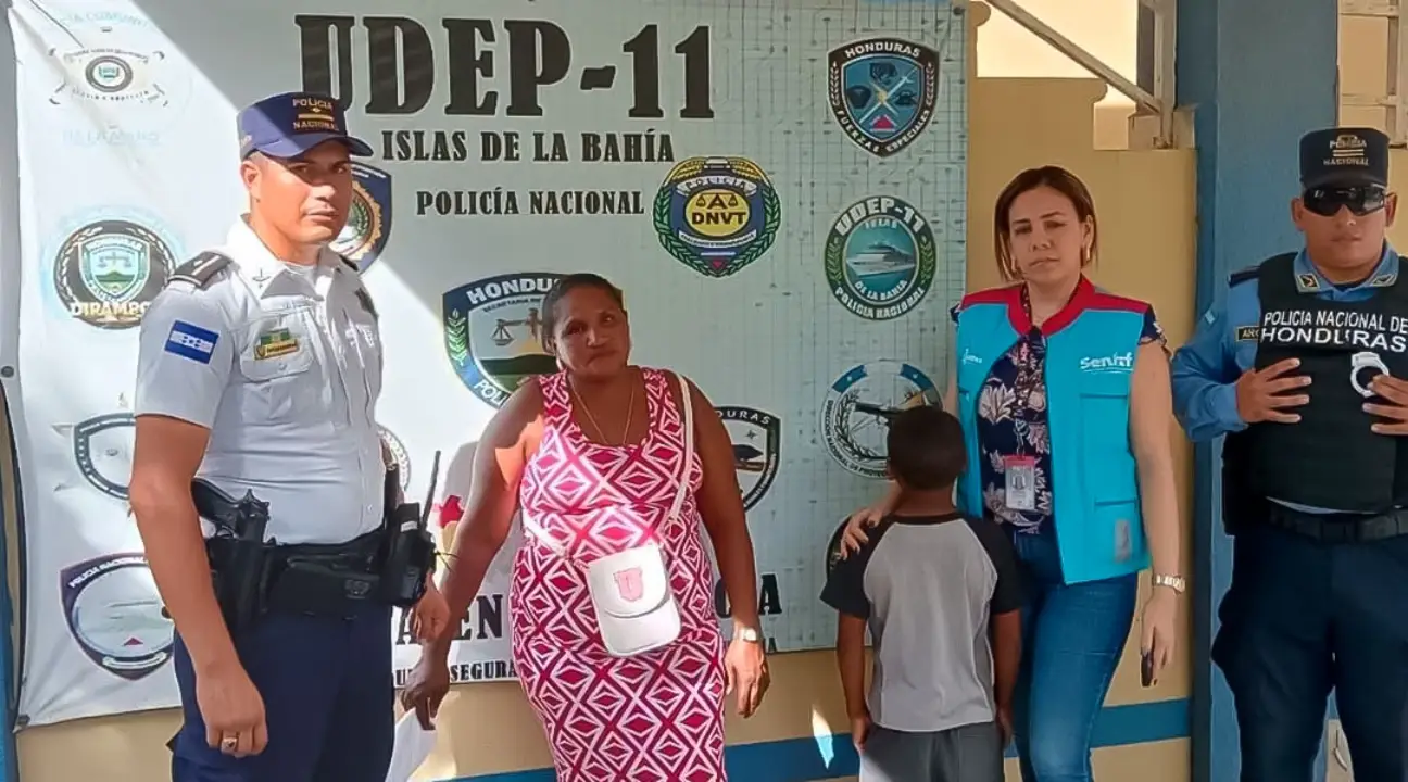 mujer detenida limosna