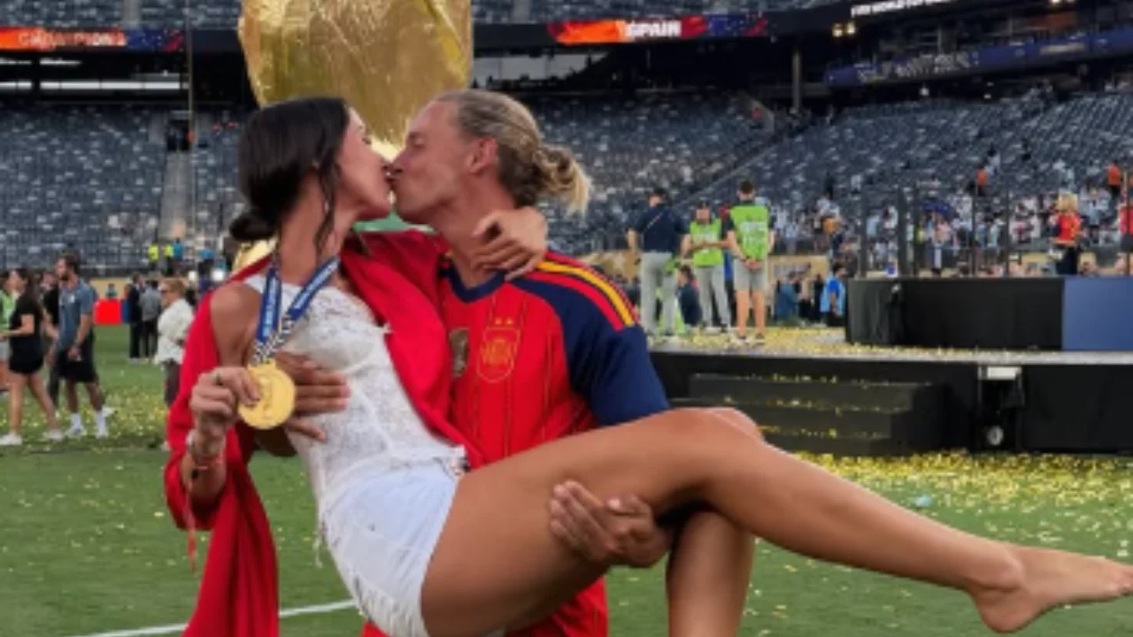 Foto de Marcos Llorente y su esposa