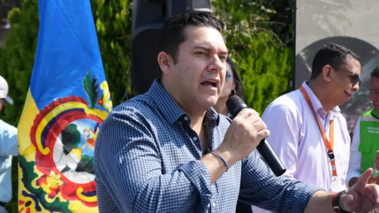Juan Diego Zelaya aclara contratación de hijo de 'Carlón' como asesor de regidor Imagen de Juan Diego Zelaya aclara contratación de hijo de 'Carlón' como asesor de regidor
