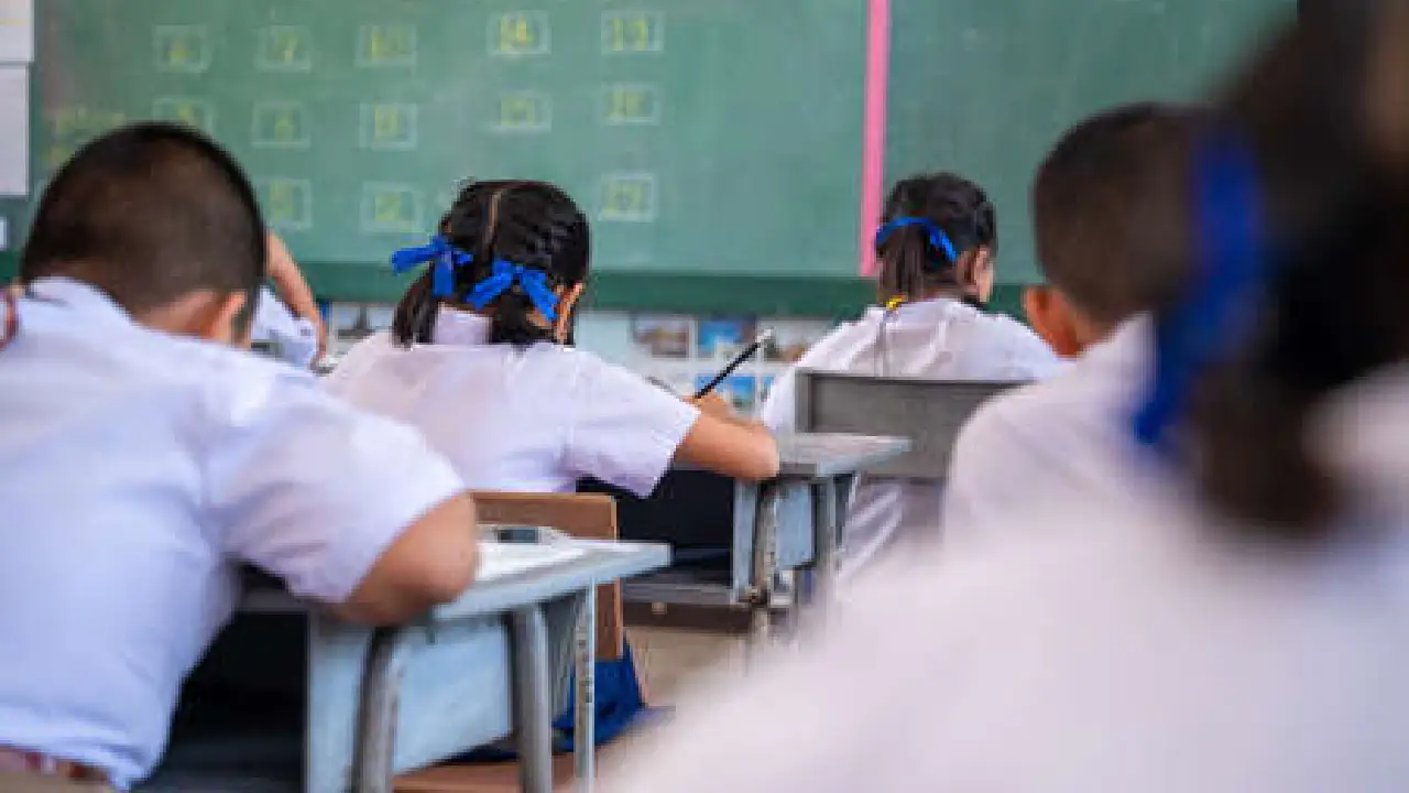 VIDEO SENSIBLE: Alumna apuñala a siete de sus compañeros dentro de aula Imagen de VIDEO SENSIBLE: Alumna apuñala a siete de sus compañeros dentro de aula