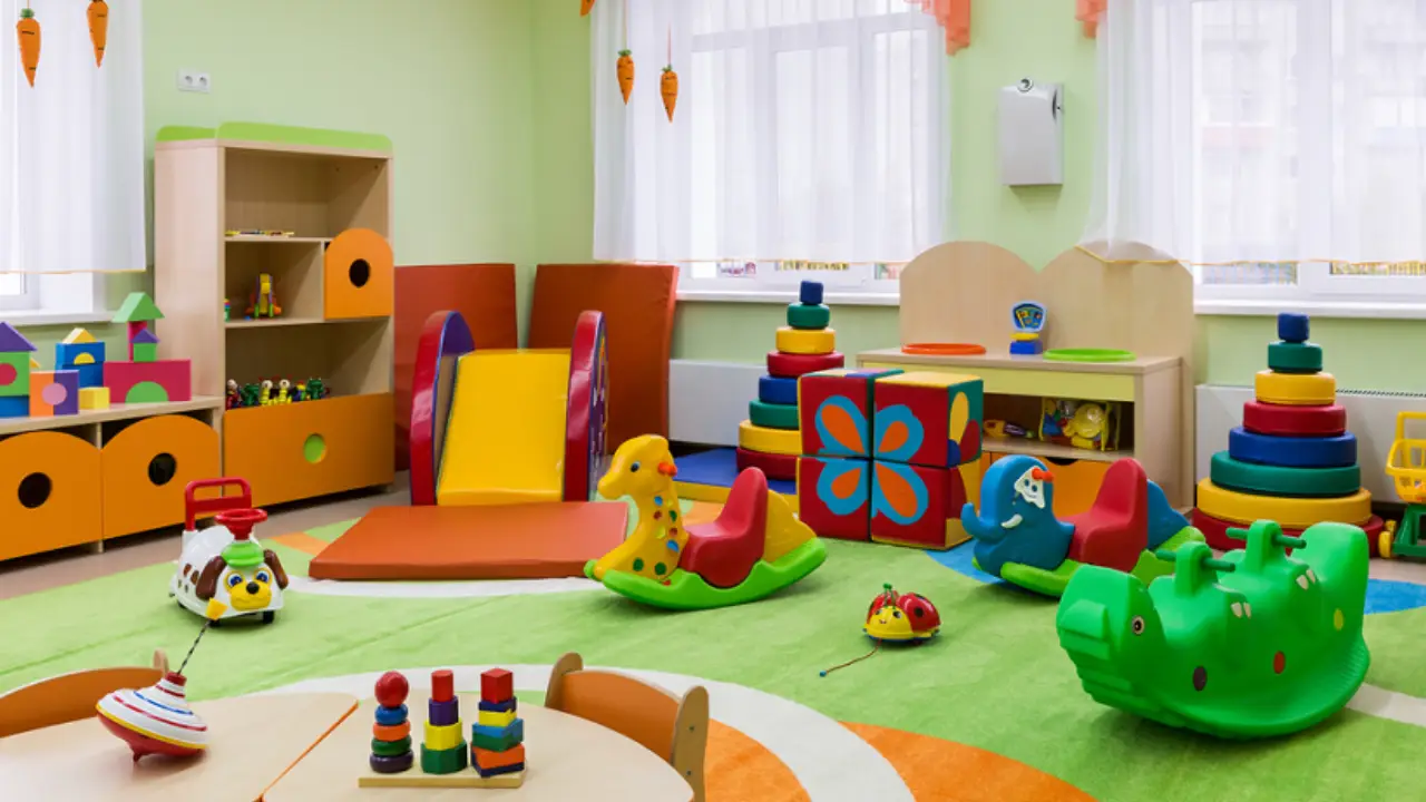 Arrestan a dueña de guardería por dar gomitas para dormir a niños con autismo Imagen de Arrestan a dueña de guardería por dar gomitas para dormir a niños con autismo