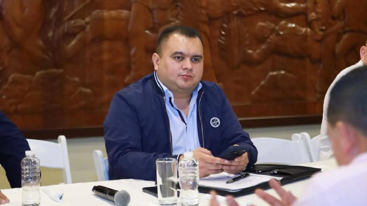 Imagen Principal de Nota: Video revela cómo ocurrió el accidente del secretario privado Luis Castro