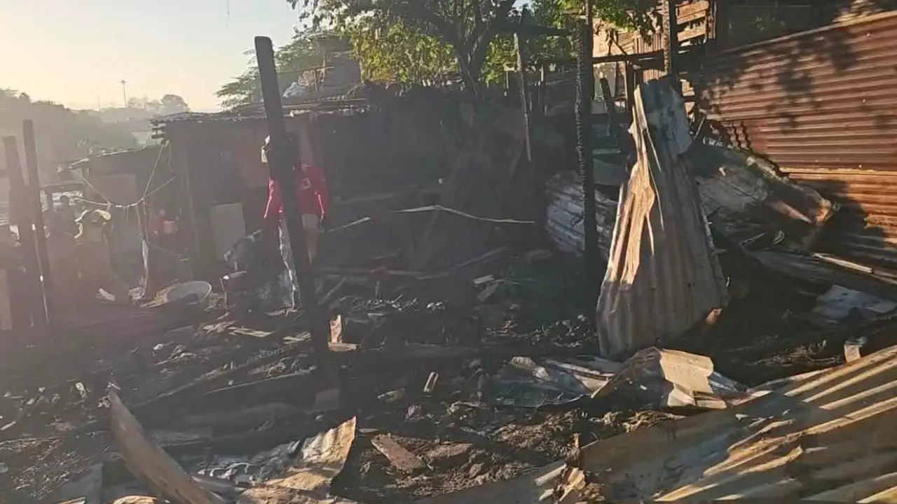 Seis familiares, incluida una bebé de seis meses, mueren en voraz incendio en SPS Imagen de Seis familiares, incluida una bebé de seis meses, mueren en voraz incendio en SPS