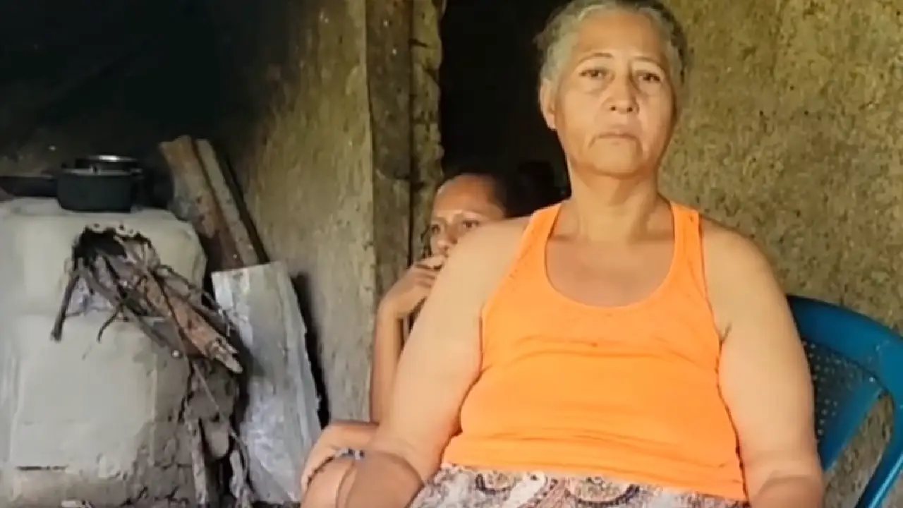 'Dos brujas me los pusieron': hondureña afirma tener cocodrilos en su estómago Imagen de 'Dos brujas me los pusieron': hondureña afirma tener cocodrilos en su estómago