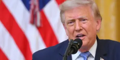 Imagen de Trump amenaza a Canadá con aranceles por humo que acecha final del Mundial 2026