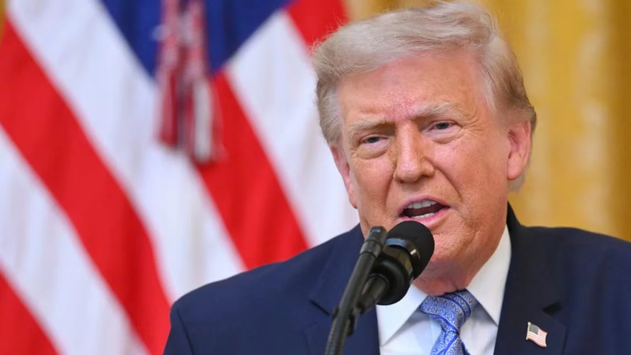 Trump amenaza a Canadá con aranceles por humo que acecha final del Mundial 2026 Imagen de Trump amenaza a Canadá con aranceles por humo que acecha final del Mundial 2026