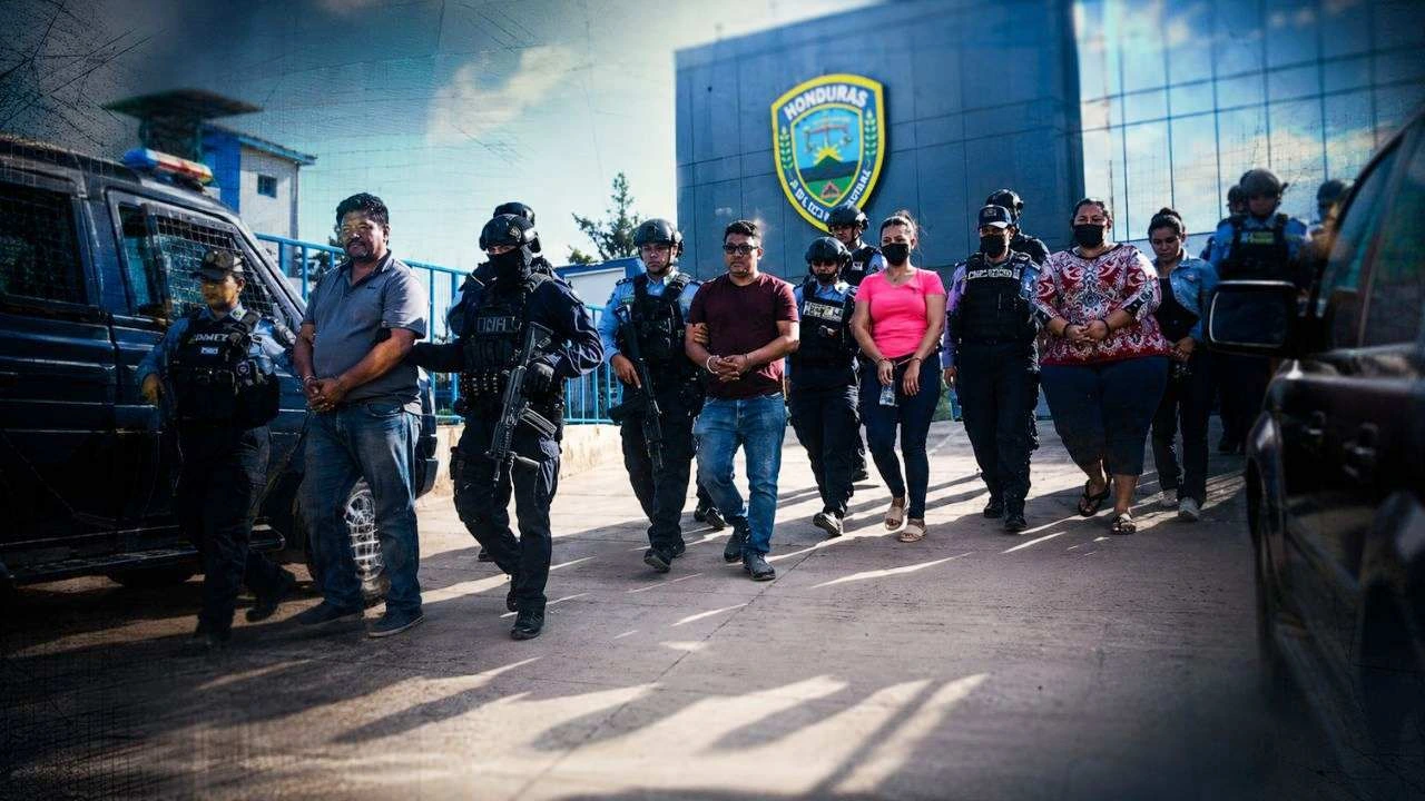 Tras el golpe de L442 millones, envían a Támara a seis de Los Domínguez Imagen de Tras el golpe de L442 millones, envían a Támara a seis de Los Domínguez