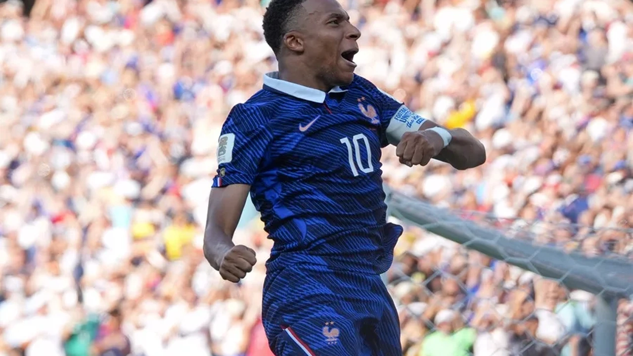 Imagen de El impresionante dato que coloca a Mbappé por encima de Brasil en los mundiales